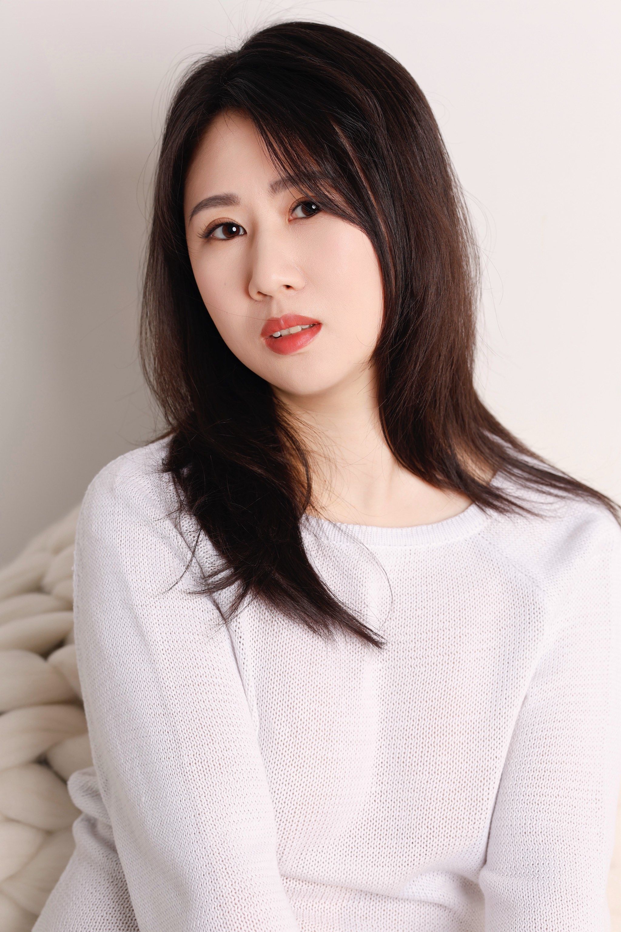 图片女生：美丽与魅力的视觉盛宴-探索图片女生的时尚穿搭与生活方式