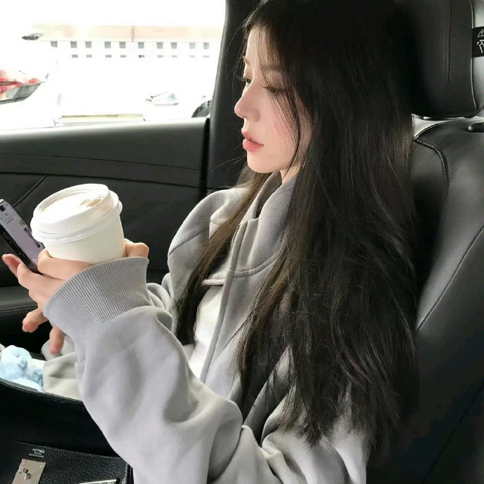 注重画面质感与色彩搭配